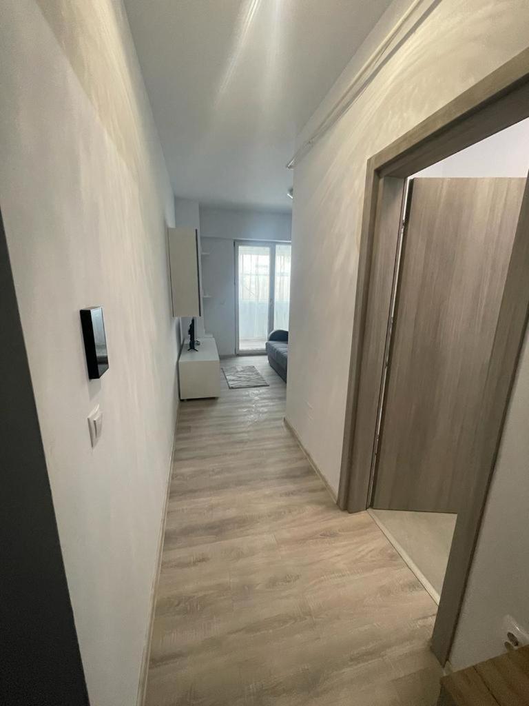 Apartment Tatarasi One
